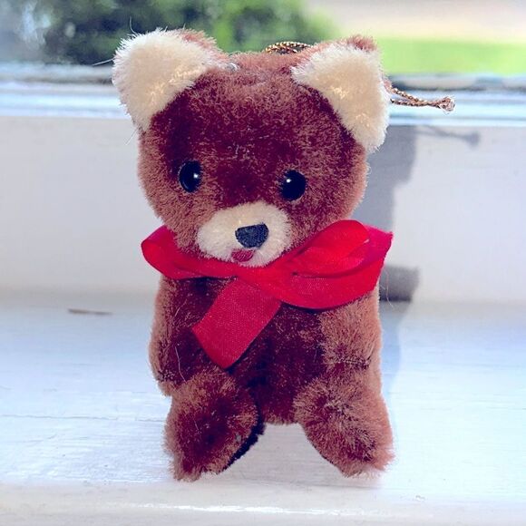 Vintage Silvestri jointed brown bear Christmas tree ornament with red bow - Picture 1 of 7